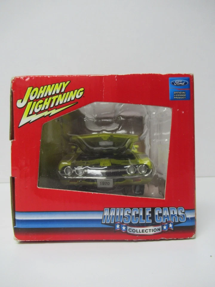 Johnny Lightning Muscle Cars Yellow 1970 Ford Torino Cobra 1:24 Scale - Image 3 of 4