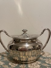 ORNATE VINTAGE SILVER PLATED SUGAR BOWL WITH LID