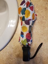 TOTES MICRO MINI MANUAL OPEN UMBRELLA, NEVERWET TECHNOLOGY MULTICOLOR NEW