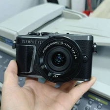 Olympus PEN E-PL10 16.1MP Mirrorless Digital Camera with 14-42mm Lens Black