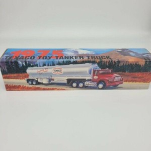 1975 TEXACO TANKER TRUCK WITH WORKING LIGHTS