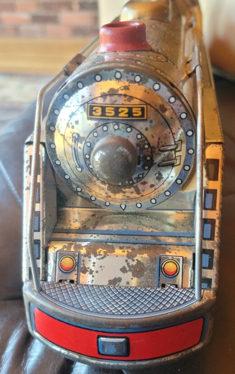 VINTAGE 1960s JAPANESE SILVER MOUNTAIN EXPRESS 3525 BATTERY