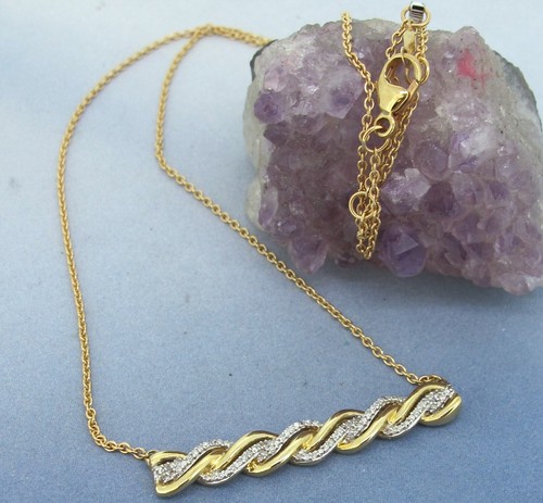 "Collar colgante giratorio de oro amarillo de 10 K de corte redondo de diamantes de 0,25 quilates ajustable de 18""" - Imagen 3 de 5
