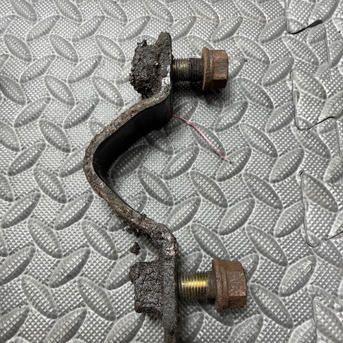 89-94 Nissan 240sx S13 OEM Power Steering Rack Mount Brackets PAIR L/R - Picture 4 of 19