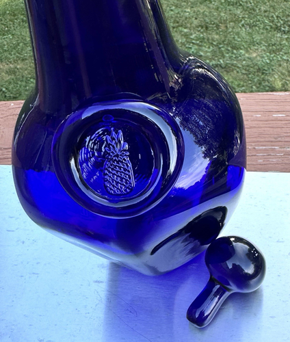 Decantador y tapón soplado a mano Mid Century J.W Shelton vidrio azul cobalto con paneles - Imagen 3 de 7