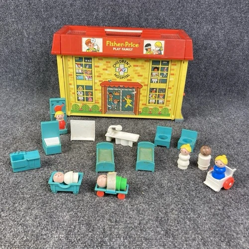 Vintage 1976 Fisher Price Little People Children's Hospital #931 & Accessories