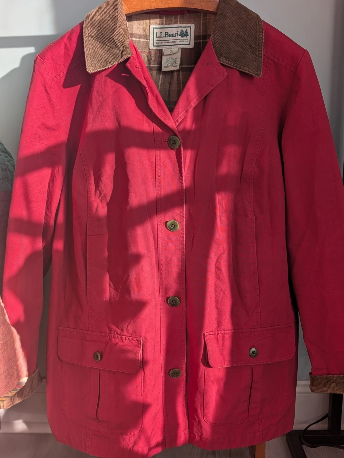 L.L. Bean Men's Red Mid-Length Jacket XL Regular Collared Lined Button Pockets