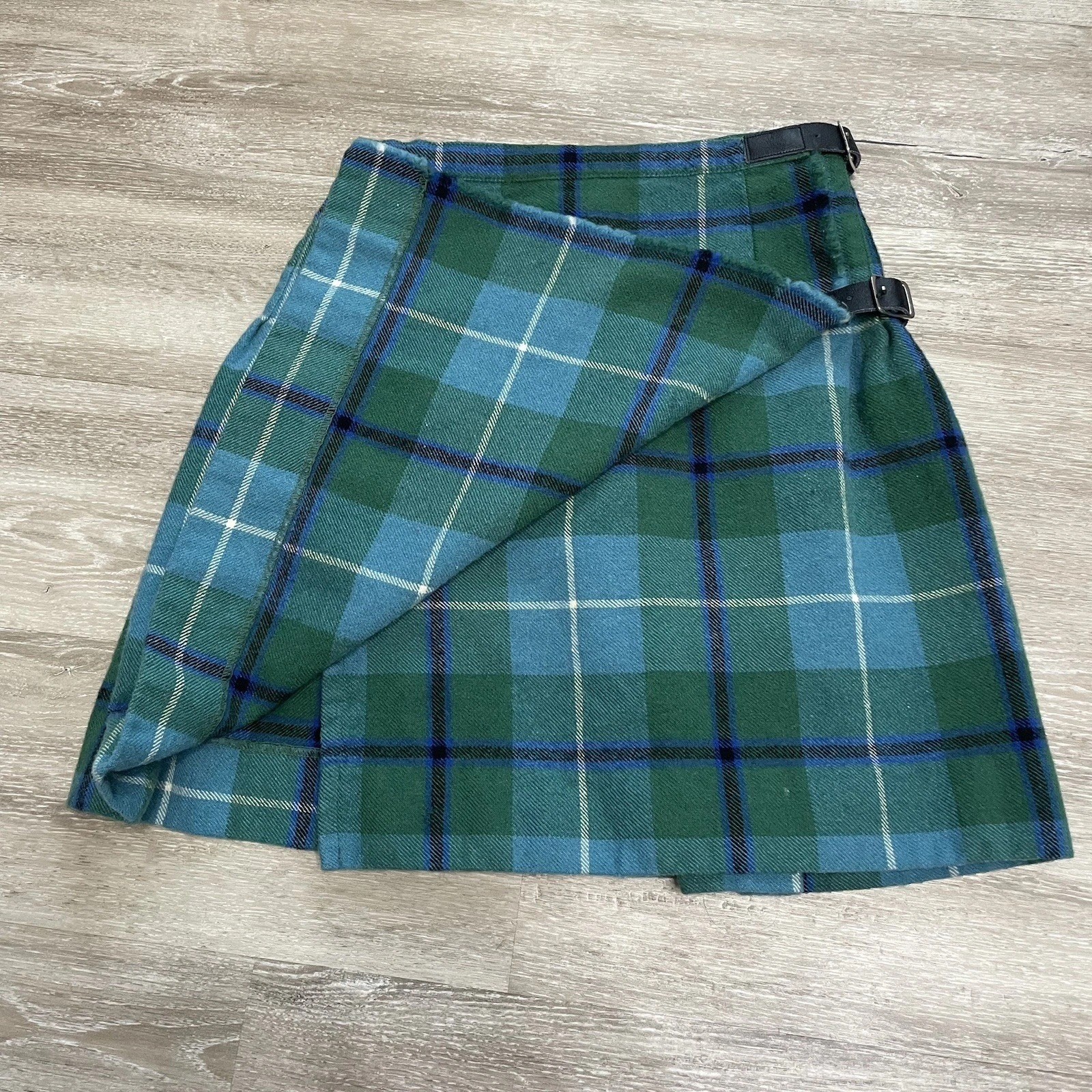 Vtg MOSBROOK 100percent Pure Wool Green/Blue Plaid Mini Wrap Skirt GT Britain XS W24 image 2