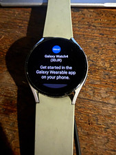 Samsung Galaxy Watch4 40mm Silver Metal Case Green Silicone Band Touchscreen