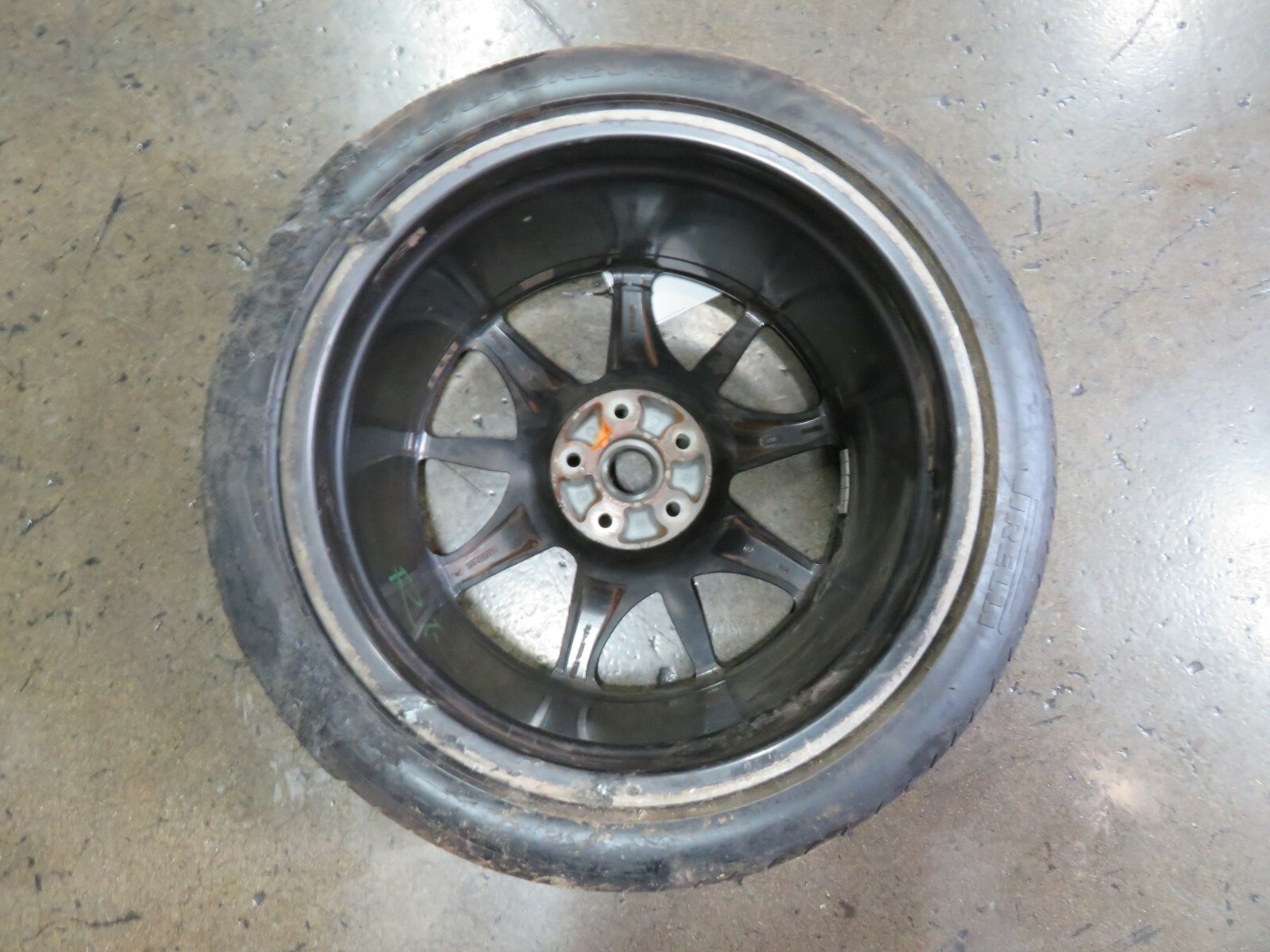 Maserati Granturismo, Rear Black Wheel, Used, P/N 84072500