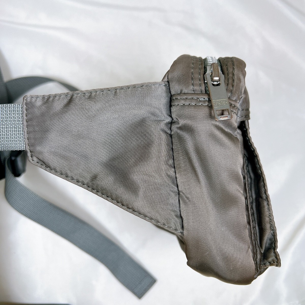 Yoshida Porter Tanker Shoulder bag waist bag Silver gray Yoshida Porter Tanker Shoulder bag waist bag Silver gray