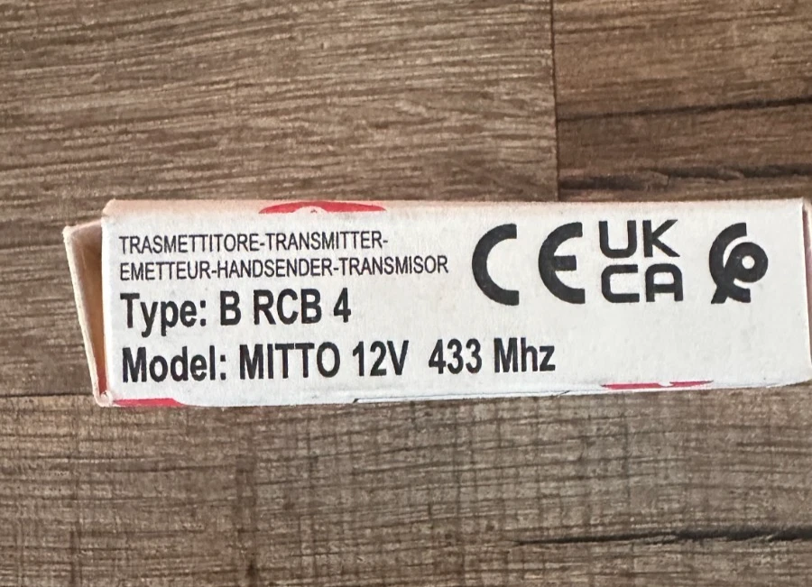TELECOMMANDE BFT MITTO B RCB4, COMPATIBLE AVEC TOUTES LES BFT MITTO ET TRC