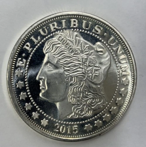 1 Troy Ounce 2015 Silvertowne .999 Fine Silver Morgan Design