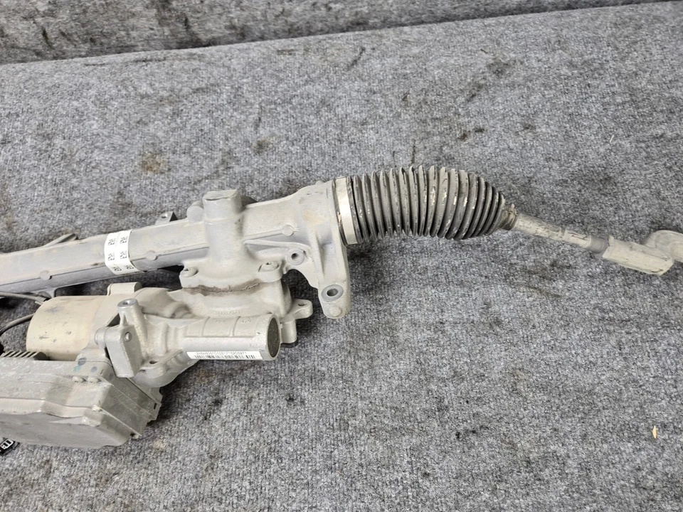 Motor de piñón y cremallera de engranajes de dirección asistida Mercedes X156 Gla250 Gla200 OEM Foto 3 de 4