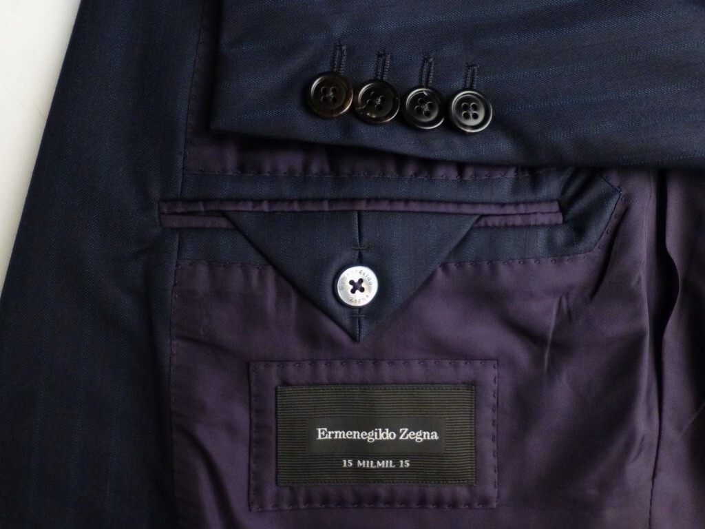 Zegna Suit 52L/42L Blue 15 MILMIL 15 Excellent Condition Zegna Suit 52L/42L Blue 15 MILMIL 15 Excellent Condition