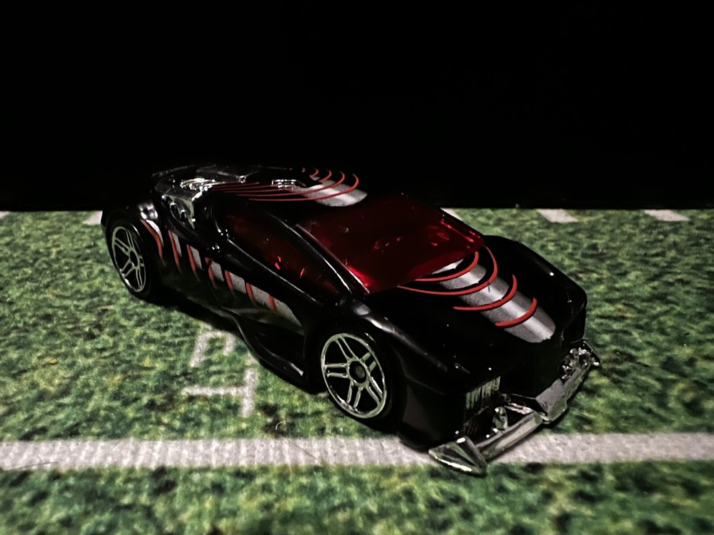 Hot Wheels 2004 Zotic Car