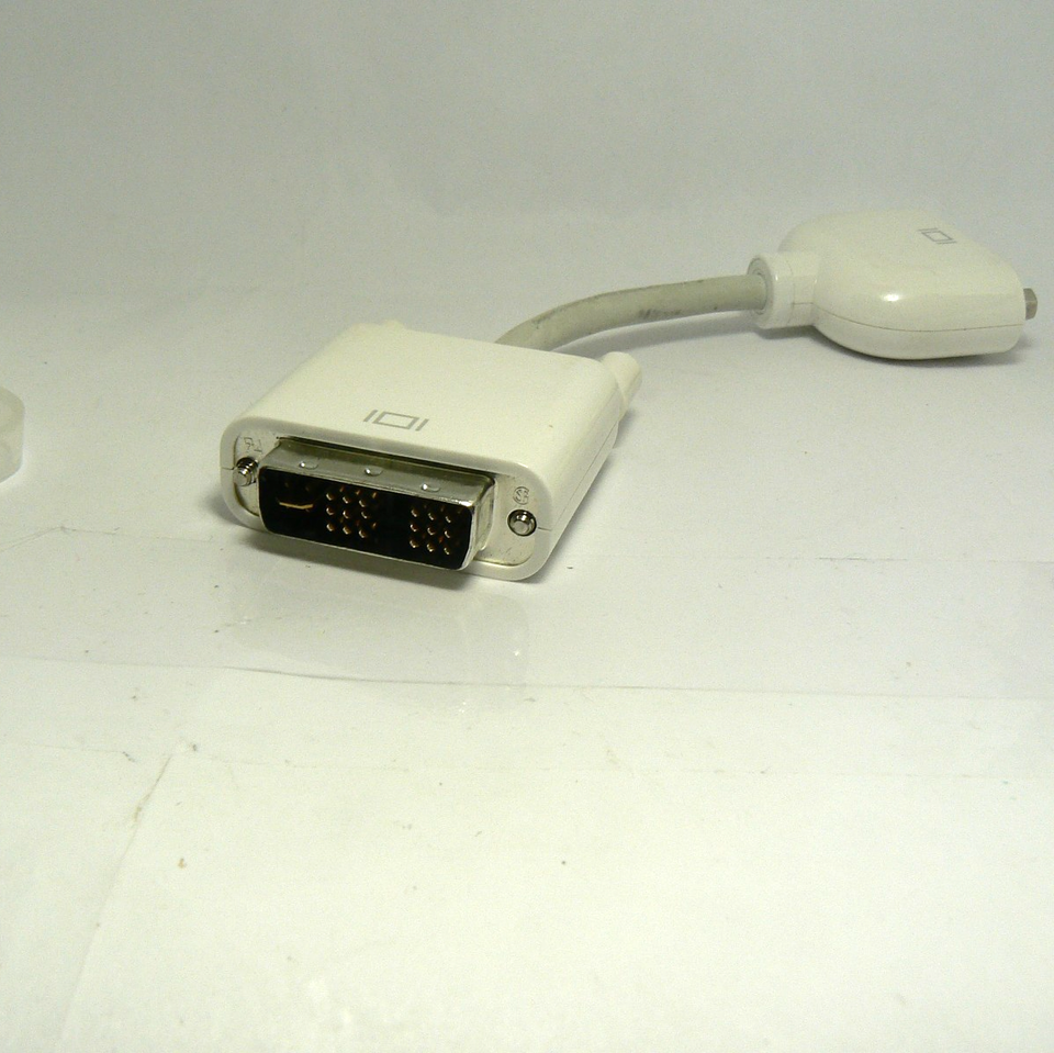 Apple DVI to VGA Adapter, Model M8754G A, A1018, White Cable ...