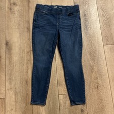 Women's Signature Gold Levi Strauss Totally Shaping Pull-on W32 L28