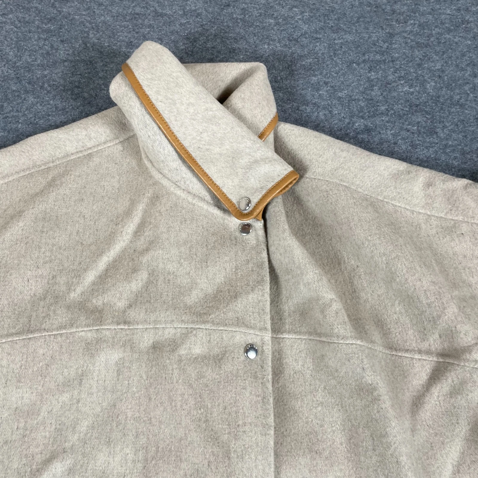 Poncho Coach Cape donna taglia unica beige oversize misto lana tasche a scatto larghe