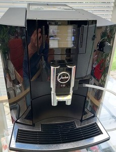 Jura Impressa E60 Revidiert  Kaffeevollautomat