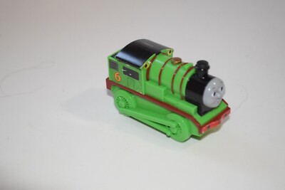 PLASTIC PERCY TRAIN ON ROLLER WHEELS. THOMAS & FRIENDS.