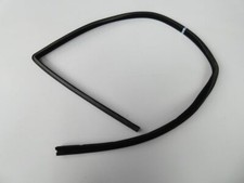 Mercedes W126 500 SE seal running track window glass front right 1267251525