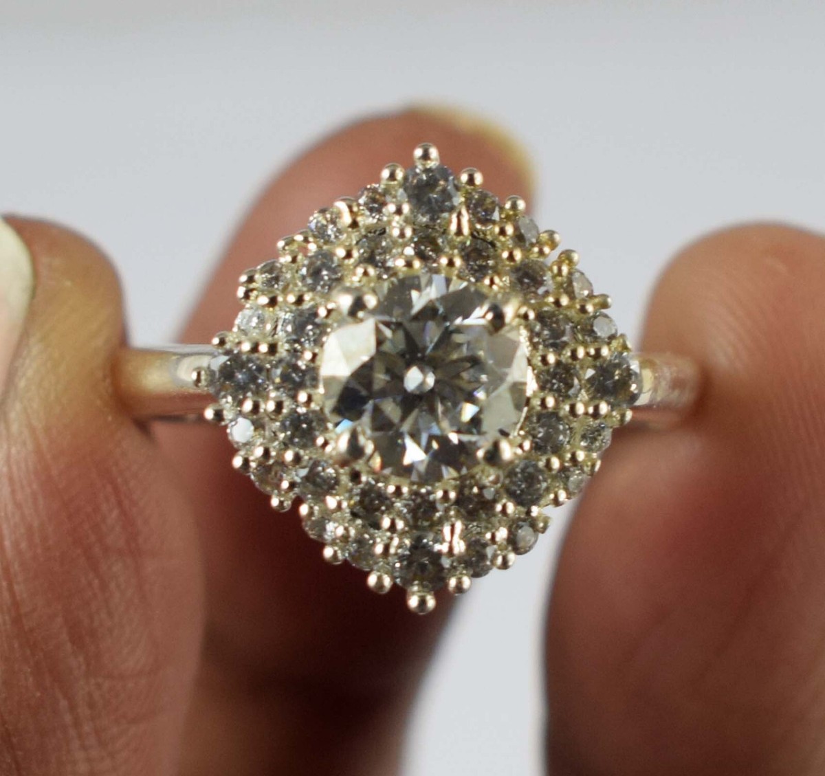 Diamant Solitaire Blanc Carat Rond Brillant Coupe Certifié