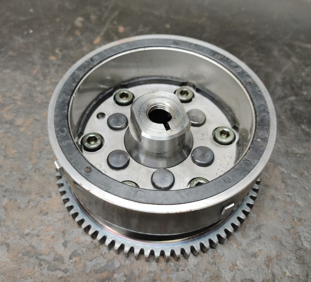 Yamaha Wave Runner VX 110 Flywheel Rotor Starter Gear One
