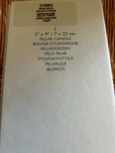 PARTYLITE HONEY DEW 3”x9” PILLAR CANDLE NIB - Picture 3 of 3