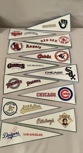 Vintage Mini Baseball-Wimpel mit Kartonausschnitt Teaminfo auf Rückseite 24 Teams - Bild 3 von 4