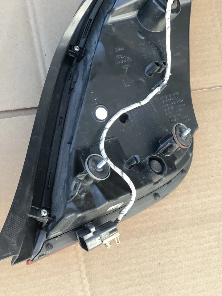 Luz trasera izquierda del lado del conductor 10-15 Jaguar XJ XJL X351 luz trasera lámpara OEM Foto 4 de 4