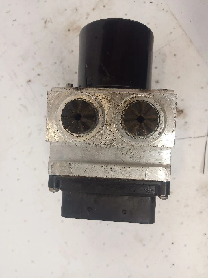 Bomba ABS freno antibloqueo de 2009 Dodge RAM 2500 11426116 Foto 4 de 4