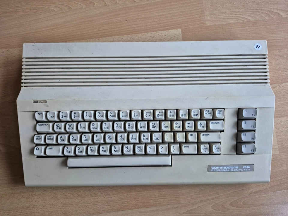 ✅ COMMODORE 64 C64-II ⭐ sehr guter Zustand (ohne Monitor, ohne Netzteil) ⚡️