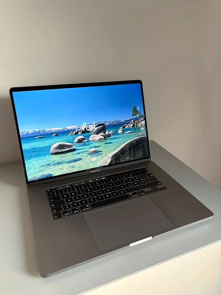 Apple MacBook Pro 16" 2019 · i7 · 16GB · 512GB, Foto 1 von 5