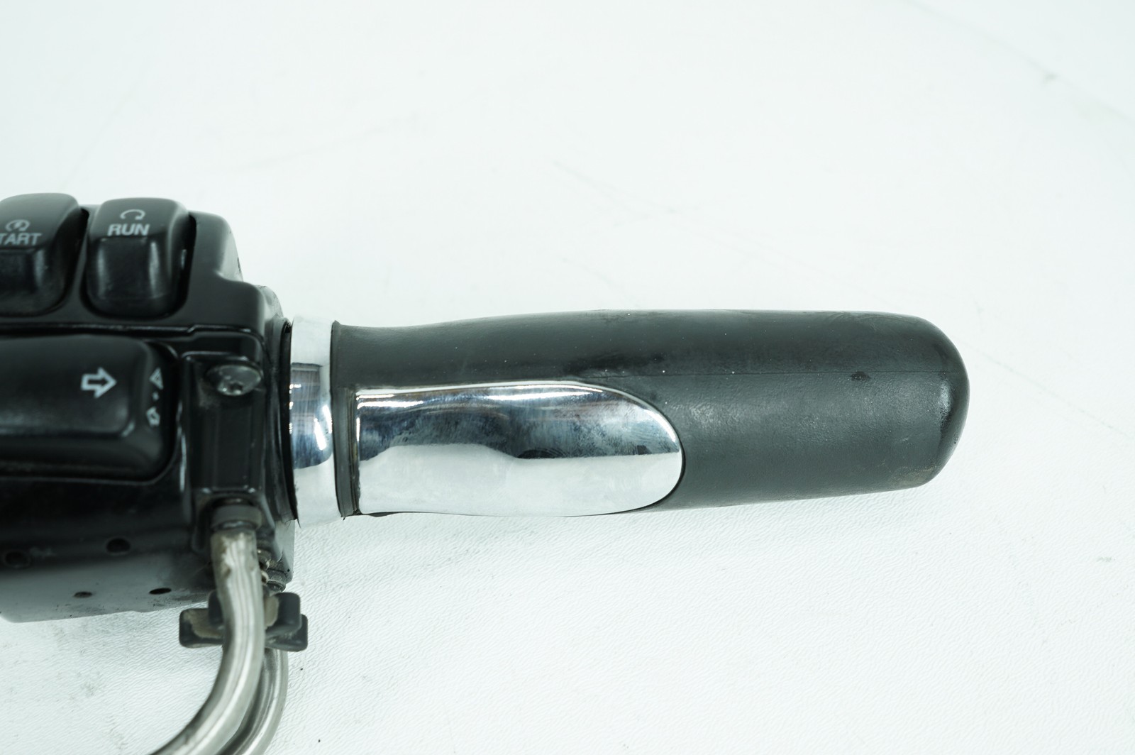 04 Harley Touring Road King Custom OEM Right Engine Start Kill Switches Controls