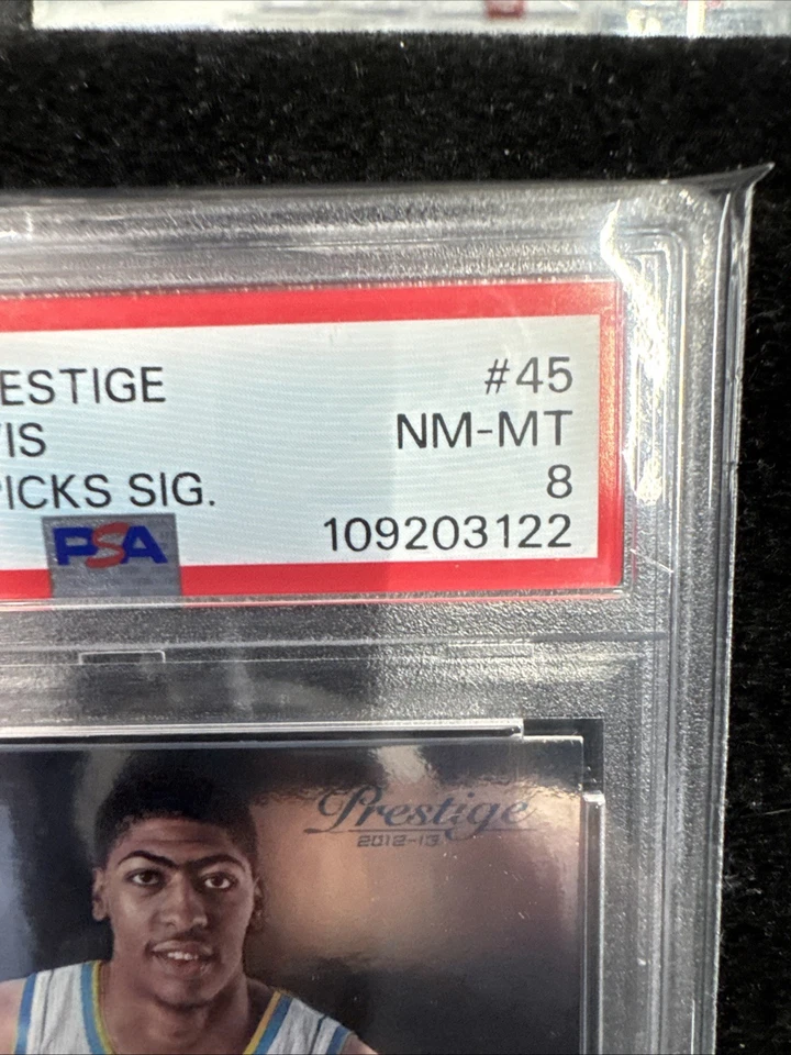 2012 Anthony Davis Prestigious Pics Auto PSA 8 Mavs Basquete Novato - Imagem 2 de 4