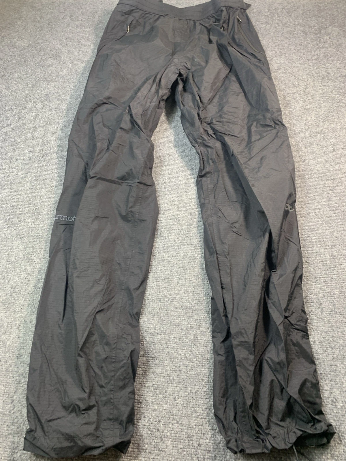 Marmot Pants Snow Ski Mens Large Black Straight Leg Elastic Waist Tearaway Zip
Opens in a new window