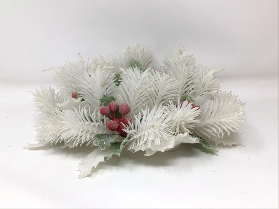 Vintage MCM Plastic Candle Ring Wreath White Pine & Holly Red Berries 3” Ring - Изображение 3 из 4