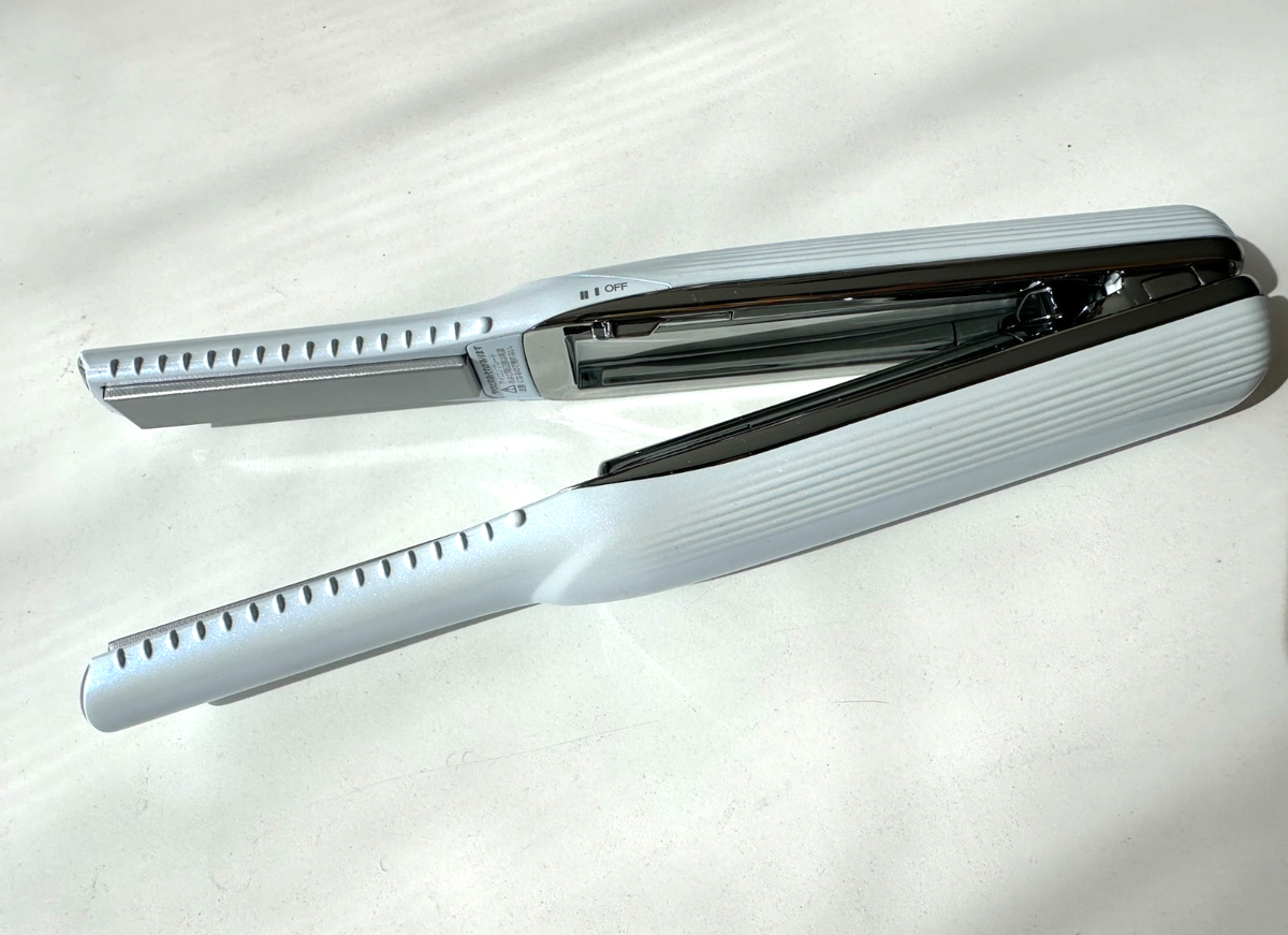 ReFa BEAUTECH FINGER IRON Cordless Portable USB Hair Straightener