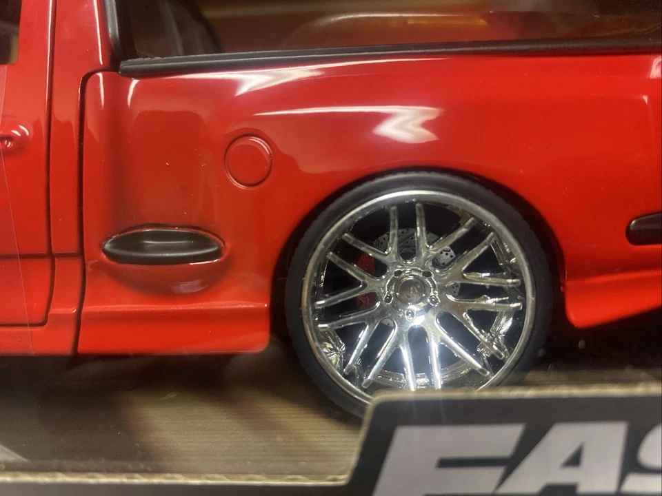 Jada Toys Fast & Furious Ford F-150 SVT Lightning/con llantas e interior mejorados Foto 4 de 4