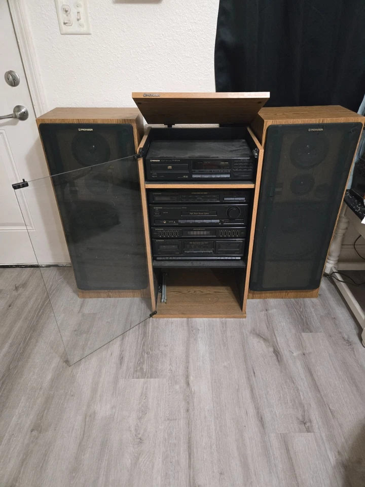 Pioneer home stereo incl. 6-disc CD changer, spectrum analyzer, Dolby ProLogic s - Image 2 of 4