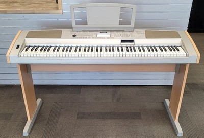 Yamaha DGX-500 Portable Grand 88-Key Digital Piano Keyboard + EXTRAS