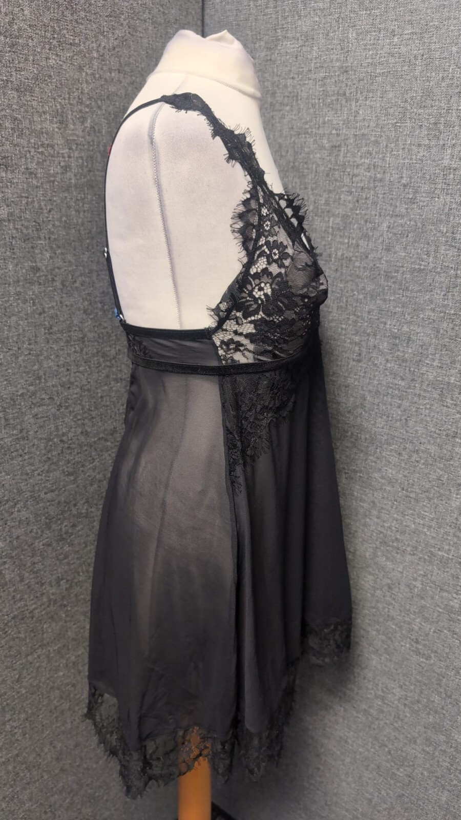 Picture 4 of 5