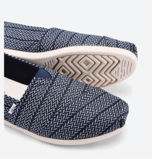 NWT Toms Womens Alpargata Round Toe Woven Classics Espadrille Navy Herringbone O