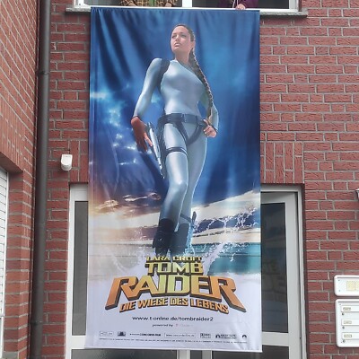 Ca. 3m Lang Tomb Raider Kino Banner Lara Croft Stoff Fahne Flagge