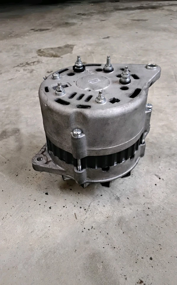 Alternator For Yanmar 3JH2, 3JH2BE, 3JH2E 1991-1999, 3JH3 1999-2003; 400-44130 - Image 3 of 4