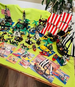 LEGO 30x Pirates Sets Collection 1989-1997 - 6281 6285 6254 6248 6244 6204 1863