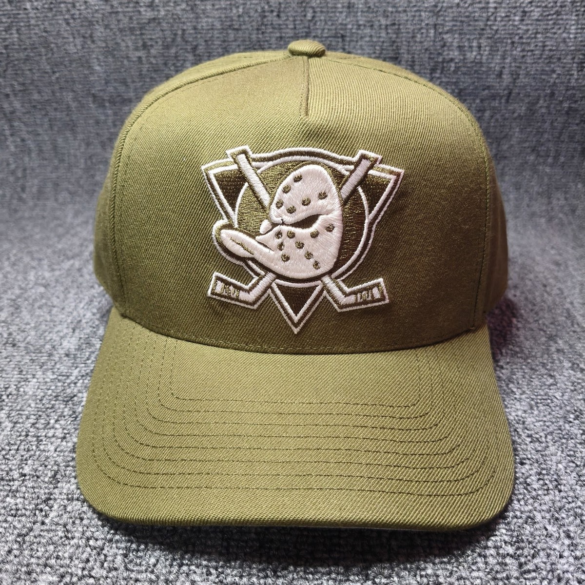 Mitchell & Ness Anaheim Ducks NHL Old Logo Olive Snapback Hat Cap