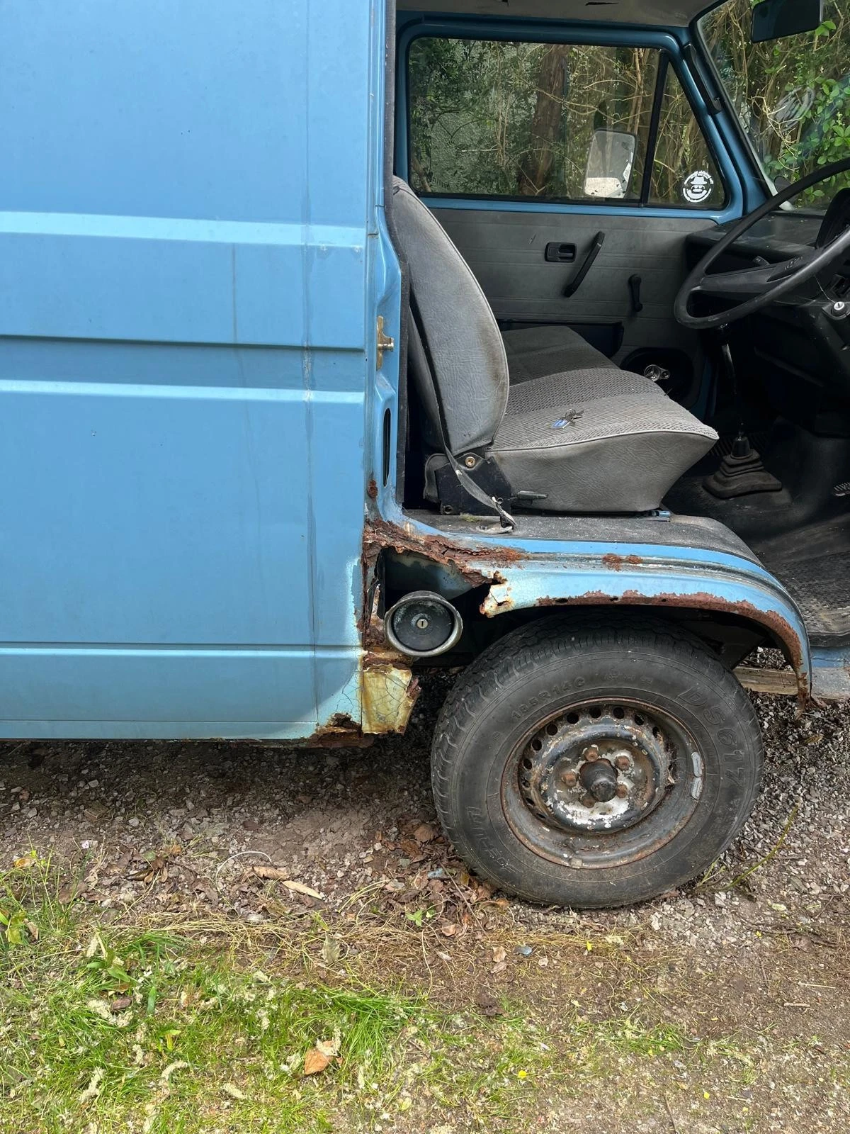 * Project * 1988 Volkswagen T25 1.9 Van - Picture 5 of 11