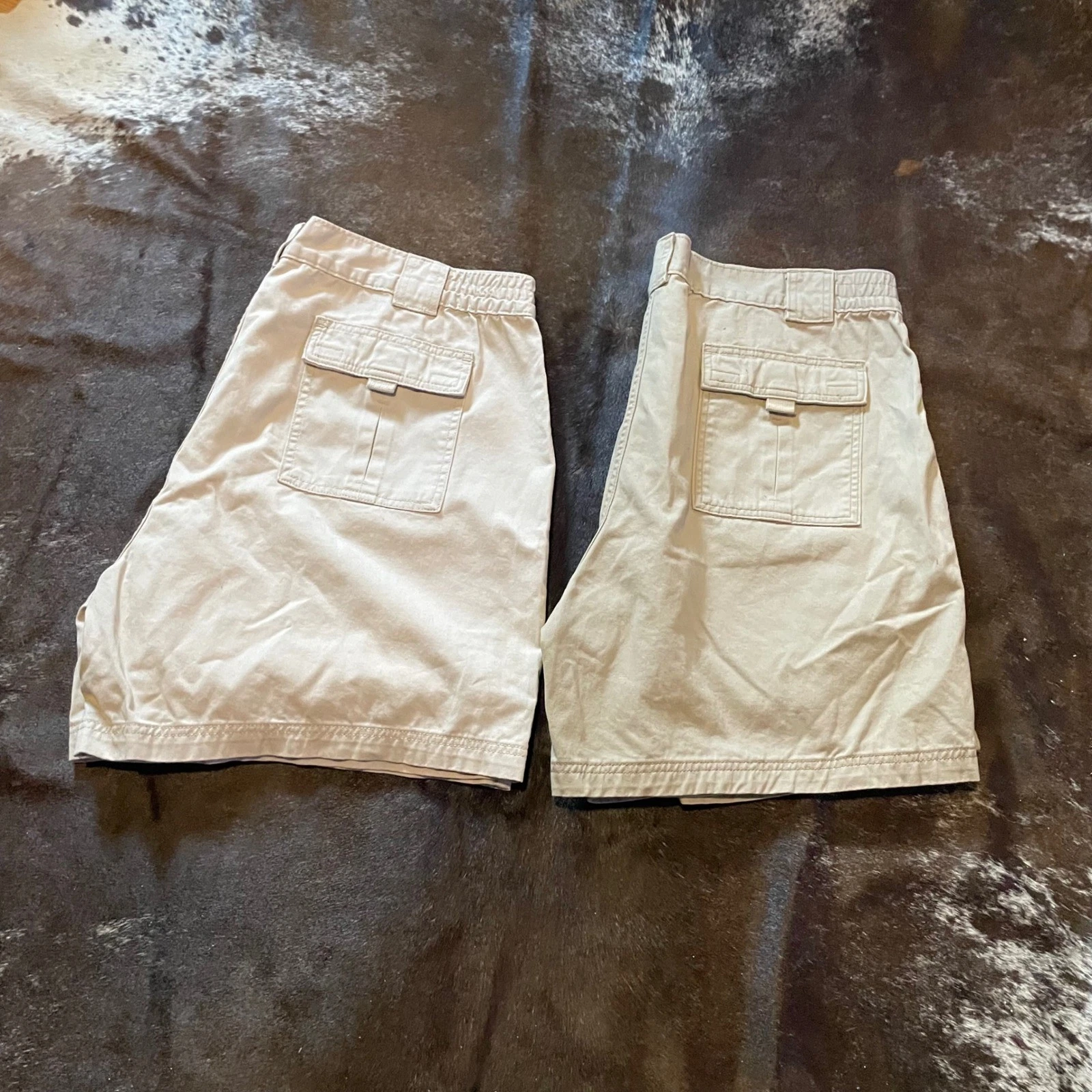 2 pair St John's Bay Cargo Shorts Relaxed Fit Outdoor Casual Mens Size 42